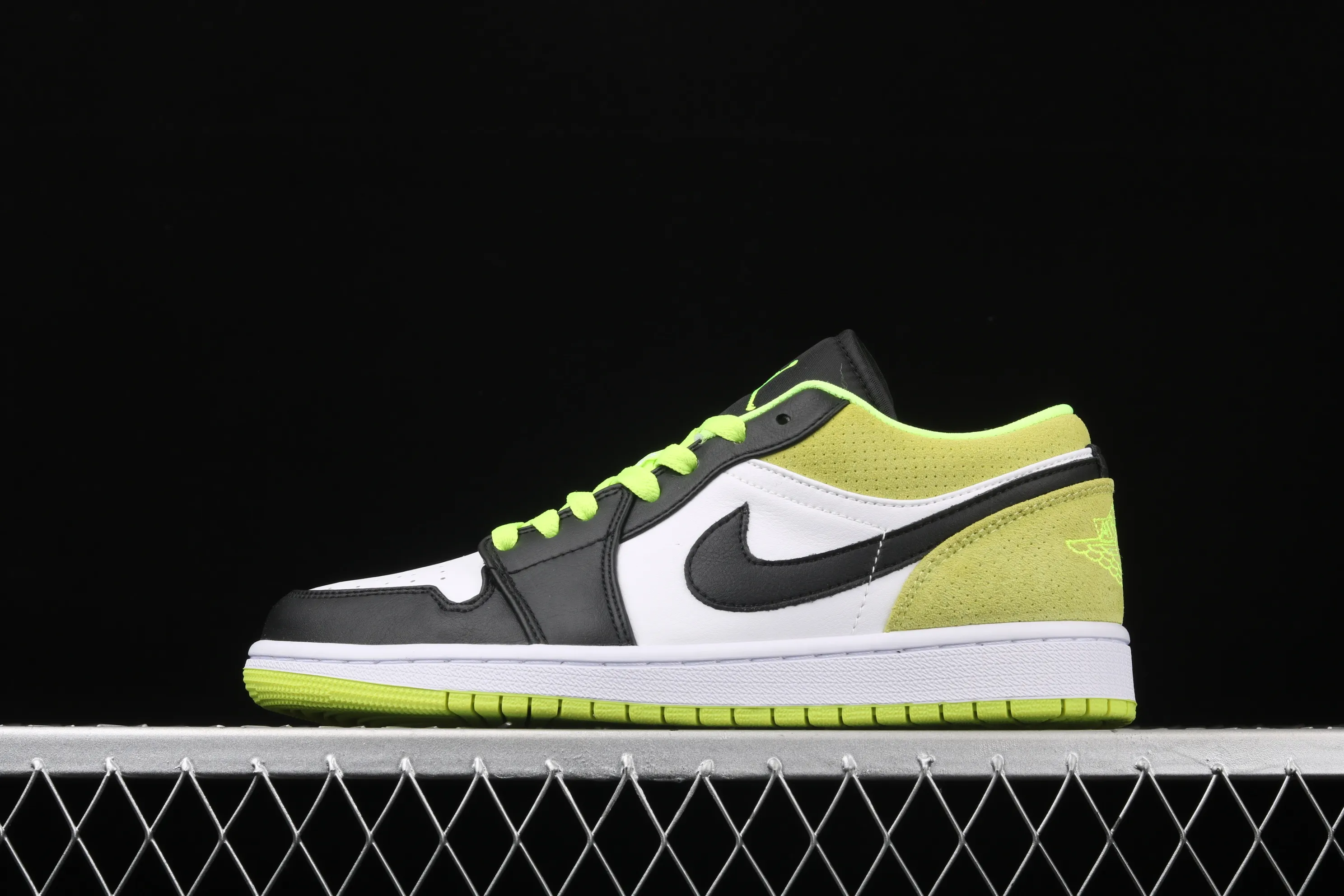 All categories Air Jordan Jordan series basketball shoes Air Jordan 1 Low Air Jordan 1 Low AJ1 Joe 1 low fluorescent green black toe CK3022-003